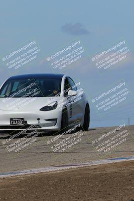 media/Apr-02-2023-Speed Ventures (Sun) [[5e759f4fdb]]/5-Tesla corsa A/session 3 grapvine/